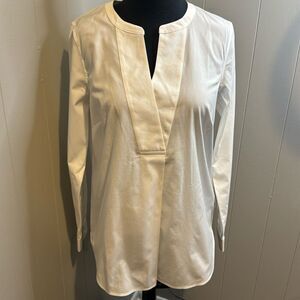 Talbots white split overlapping bands center pleat no-iron shirt. NWT. XS.